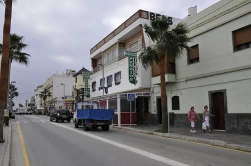 Hostal Facundo Тарифа Екстериор снимка