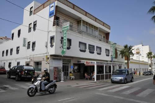 Hostal Facundo Тарифа Екстериор снимка
